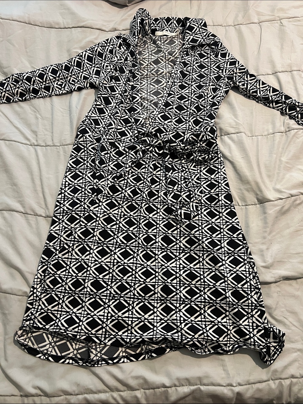 Have Black & White Geometric Long Sleeve Shirt Dress with Tie Waist